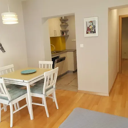 Apartman Naranca- With 2 Bedrooms *