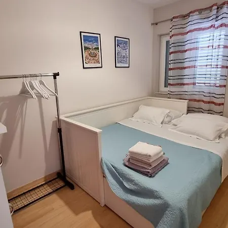 Apartman Naranca- With 2 Bedrooms Apartmán Makarská